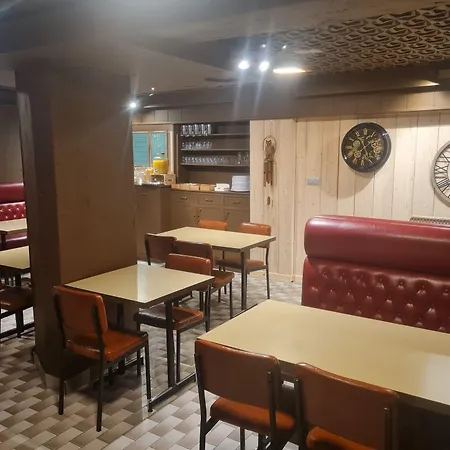 Artense Hotel 2*